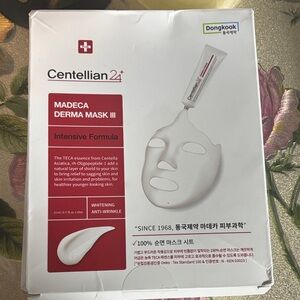 Madeca Derma Mask III - White